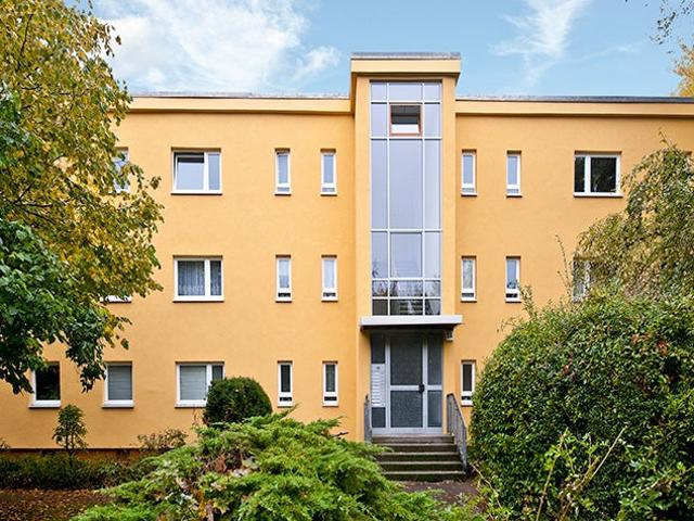 Helle Wohnung im Grünen mit Balkon saniert!