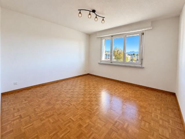 Helle Wohnung im Grünen mit wunderschöner Bergsicht!