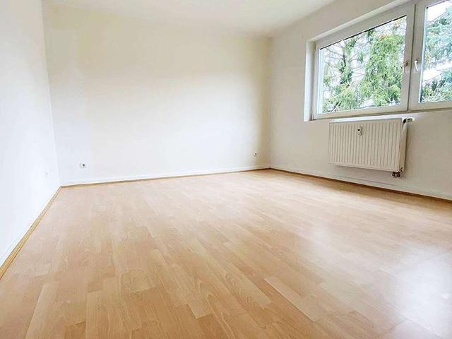 Helle Wohnung im Herzen von Brand, mit Balkon