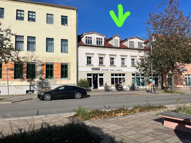Helle Wohnung im Seitenflügel mit separatem Eingang und großzügigem Grundriss