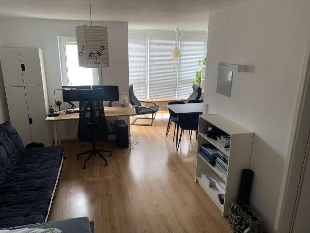 Helle Wohnung in der Karlsruher Oststadt – Nachmieter gesucht