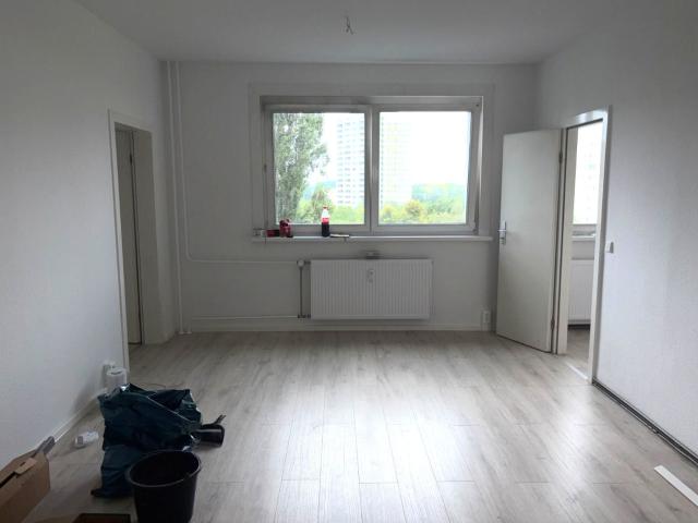 Helle Wohnung in Hohenschönhausen freut sich auf neue Mieter!