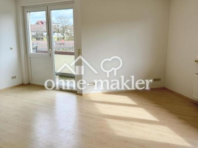 Helle Wohnung in ruhiger Lage mit Balkon