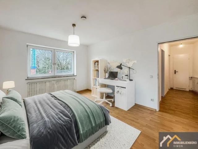 Helle Wohnung in Tornesch mit Balkon und Pkw Stellplatz