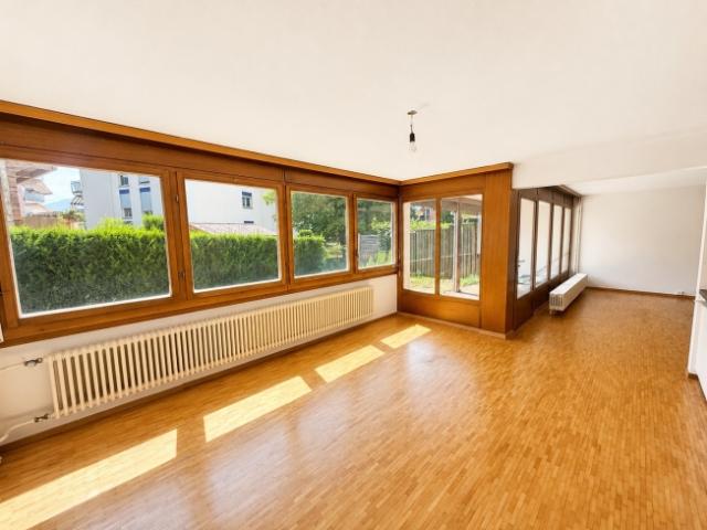 Helle Wohnung zum Auffrischen im Erdgeschoss