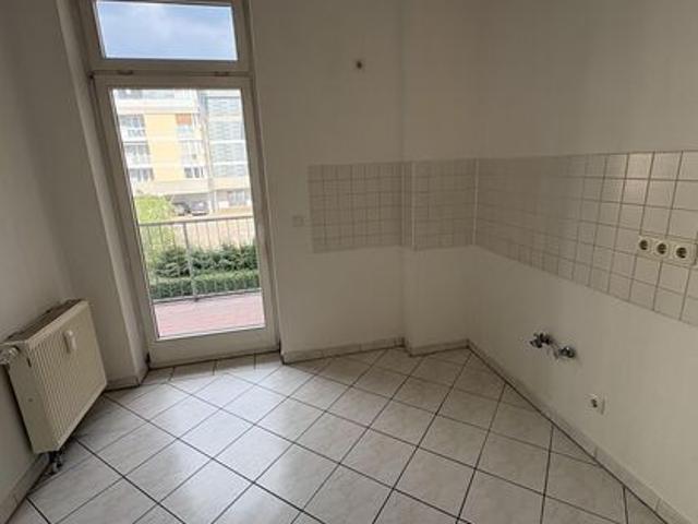 Helle Zwei Raum Wohnung mit Balkon in Zwickau