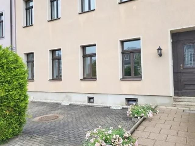 Helle Zweiraumwohnung im Villenviertel