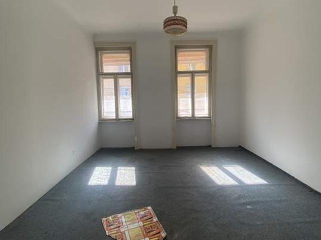 Helle Altbauwohnung in prachtvollem Altbauhaus | Best Lage Meidlings!
