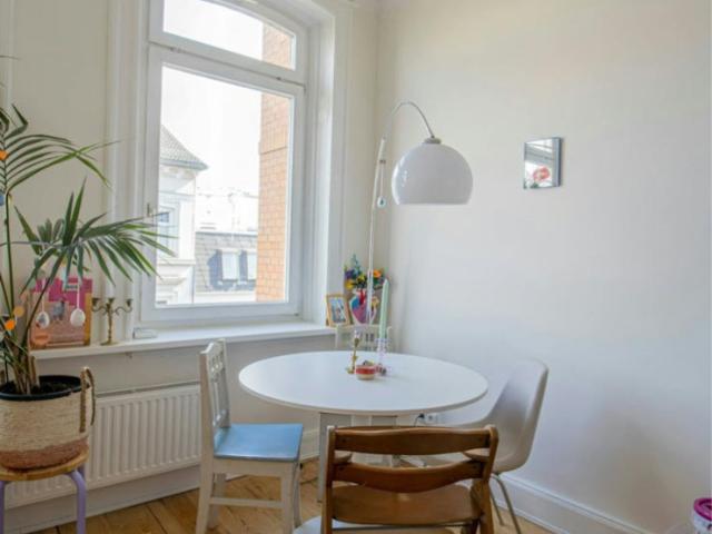 Helle Altbauwohnung zentral in Hamburg