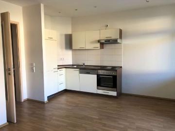 HELLE BARRIEREFREIE 1,5 RWG * EINBAUKÜCHE – FUßBODENHEIZUNG – BALKON AUFZUG *WE 02* – I.V.K. GmbH – Immobilien Leipzig