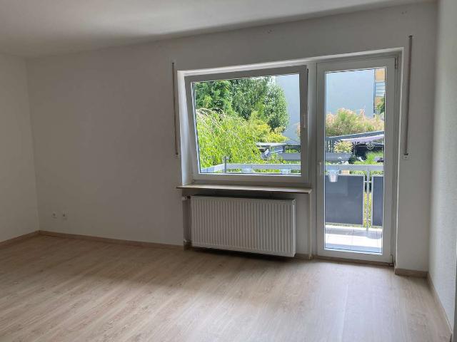 helle ca. 34 qm große, 1 Zimmer – Wohnung, liegt im Hochparterre einer gepflegten Wohnanlage in Fran