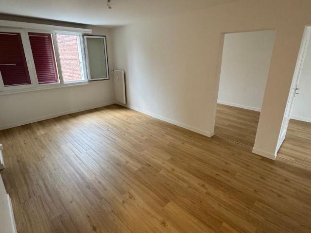 Helle, charmante 4 Zimmer Wohnung an ruhiger Lage