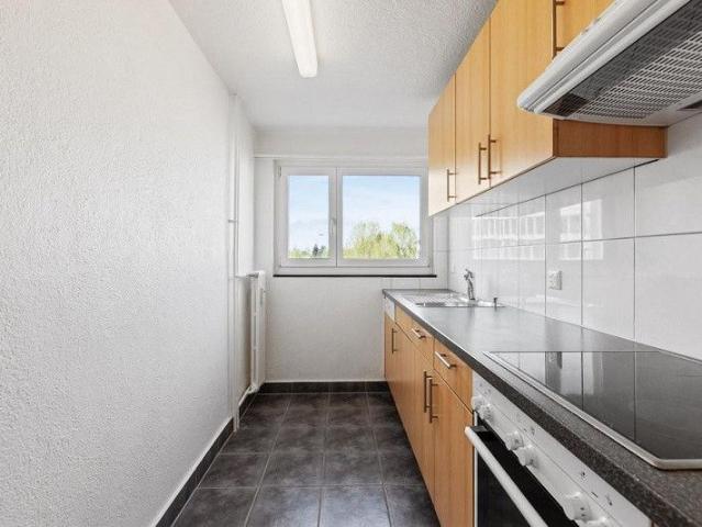 Helle, charmante Wohnung mit Balkon!