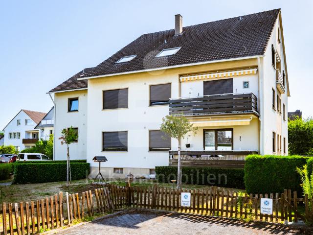 Helle Dachgeschosswohnung mit Balkon in modernisiertem Zustand!