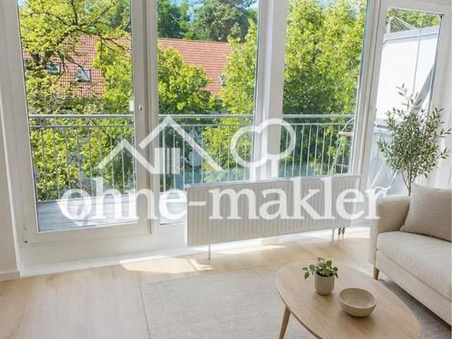Helle Dachgeschosswohnung mit Balkon in Zossen Wünsdorf