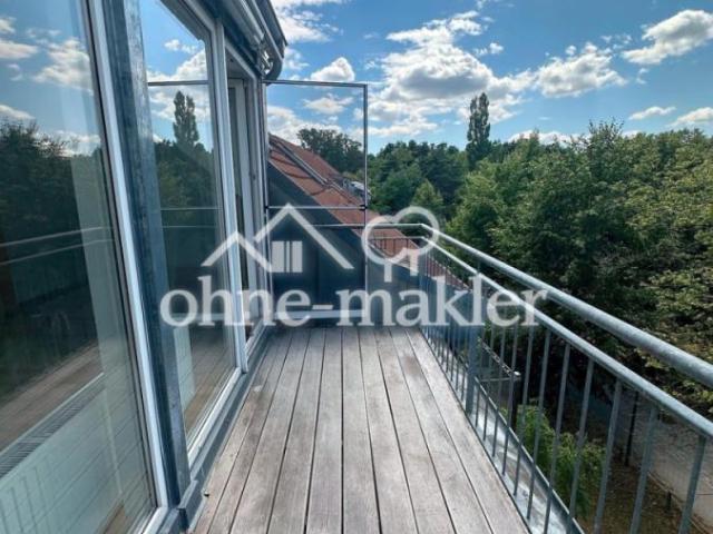 Helle Dachgeschosswohnung mit Balkon in Zossen Wünsdorf