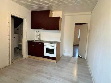 Helle Dachgeschosswohnung mit Gartennutzung gelangt zur Miete in Pottschach!