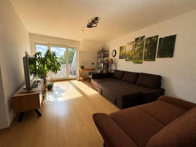 Helle Dachgeschosswohnung mit herrlichem Ausblick in bevorzugter Wohnlage