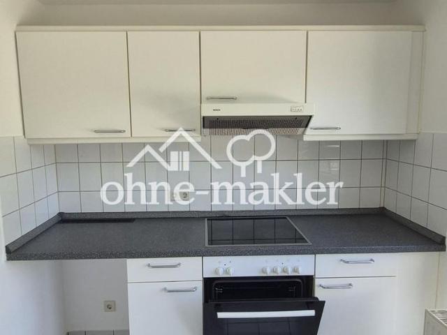 Helle Dachgeschosswohnung mit Küchenbalkon