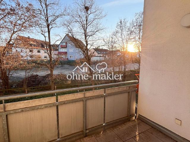 Helle Dachgeschosswohnung mit Loggia, Stellplatz und Wohlfühlfaktor in Langenzenn