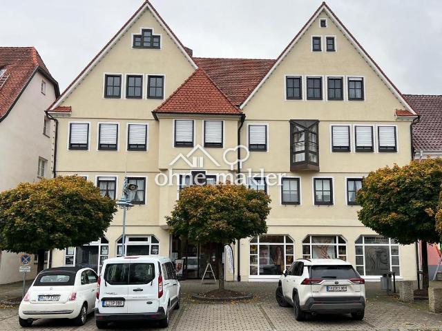 Helle Dachgeschosswohnung mit Marktplatzblick – zentral in Bad Buchau