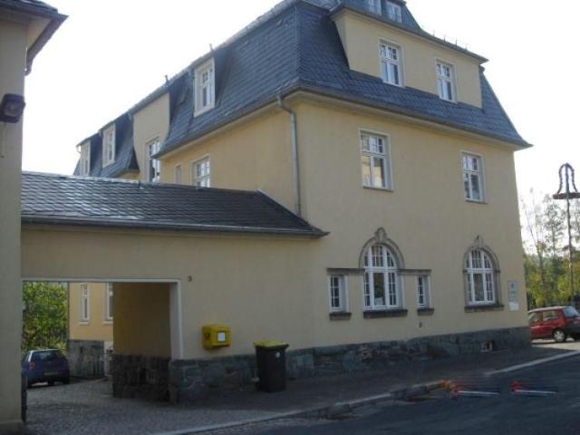 Helle Dachgeschosswohnung im Herzen von Erdmannsdorf