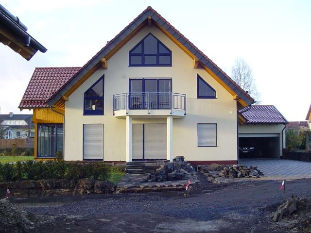 Helle Dachgeschosswohnung in ruhiger Lage