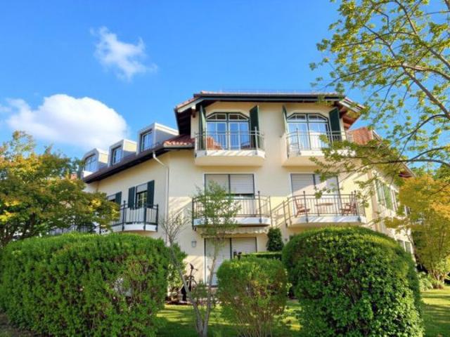 Moderne Zweiraumwohnung mit Fußbodenheizung über den Dächern von Radebeul