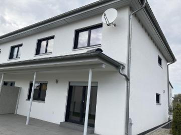 Haus zur Miete in Im Kreuth - Garten, Terrasse