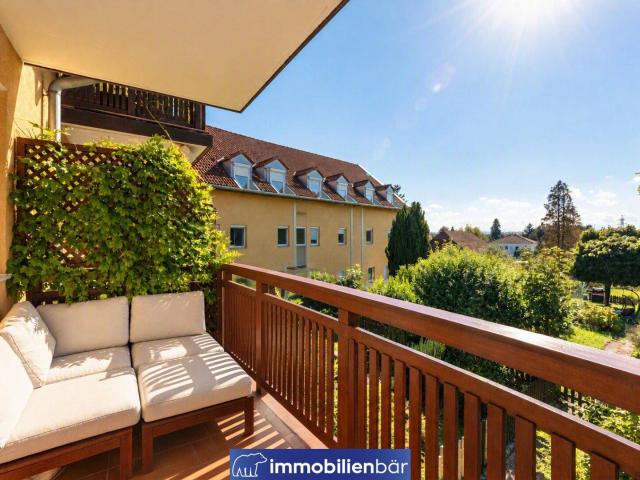 Helle Eckwohnung mit großzügigem Eigengarten und Garage TOP Grünblick