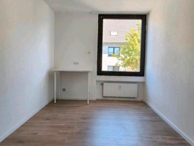 Helle Einzimmerwohnung in Köln Zollstock