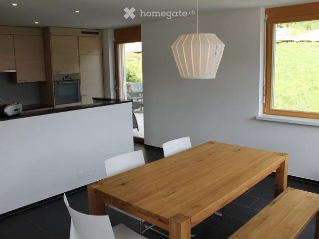 Helle, einladende, Erstwohnung auf der Sonnenseite der Lenzerheide