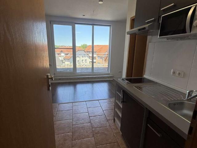 Helle & einladende 4 Zimmer Maisonette Wohnung mit Balkon und Einbauküche wartet auf neue Mieter!