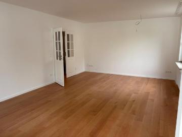 Helle elegante 3 Zi Wohnung