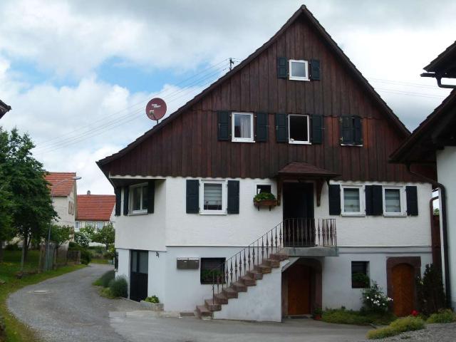 Helle energetisch renov. Altbauwohnung
