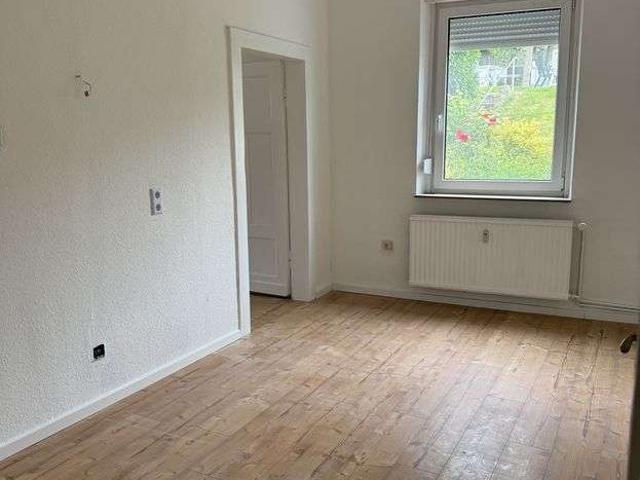 Helle Erdgeschosswohnung in ruhigem Mehrfamilienhaus in Lemgo Brake