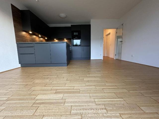 Helle Erdgeschosswohnung mit Garten am Ruckerlberg. !