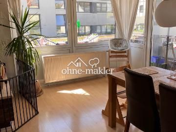 Helle, familienfreundliche 4 Zimmer Wohnung mit großem Balkon