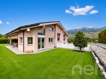 Helle Familienvilla mit großen Flächen in Bramois