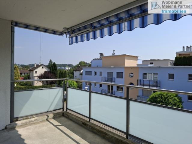 Helle Familienwohnung an ruhiger Lage
