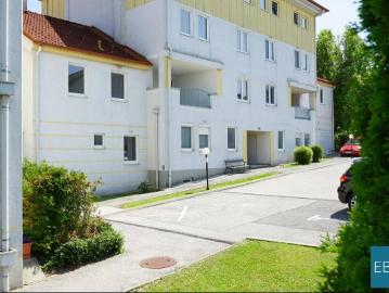 Helle Familienwohnung mit Loggia im 3. OG