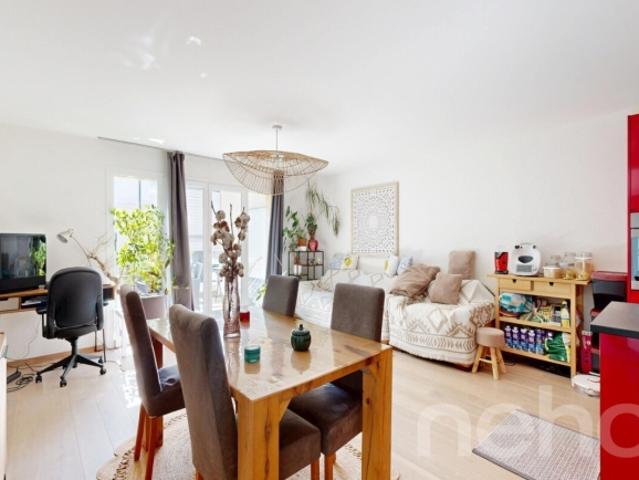 Helle Familienwohnung mit Terrasse im Herzen von Epalinges