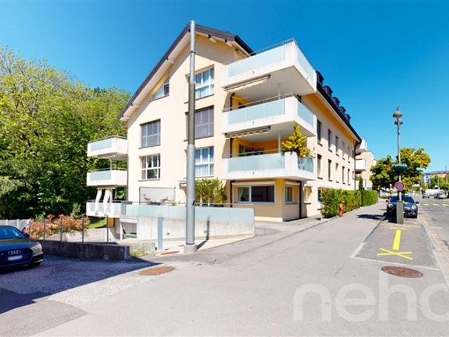 Helle Familienwohnung mit Terrasse im Herzen von Epalinges