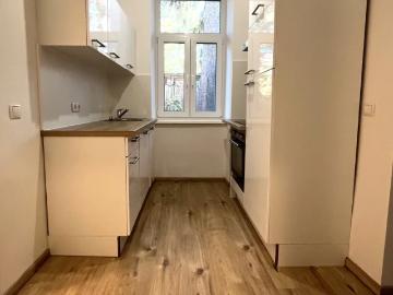 Helle, freundliche 2 Zimmer Wohnung mit Balkon, nahe TU Graz!