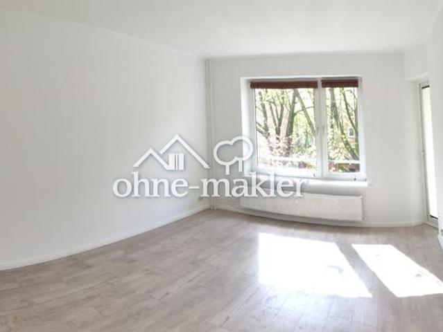 Helle, freundliche 2 Zimmer Wohnung in Hamburg Uhlenhorst mit Balkon, courtagefrei