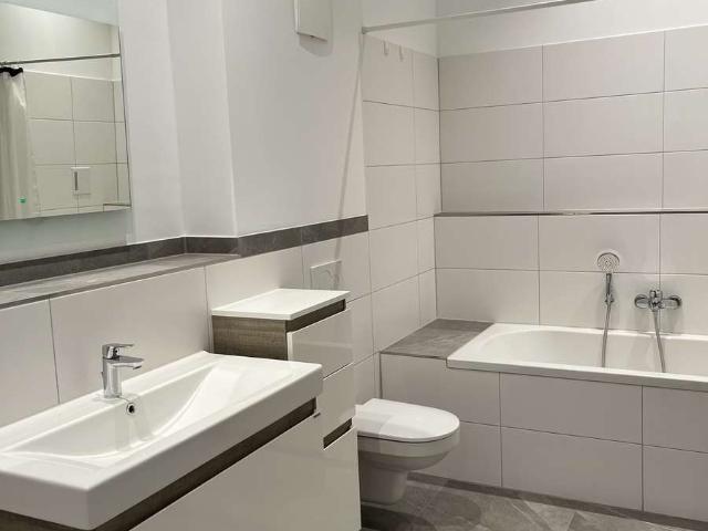 Helle, freundliche 2 Zimmerwohnung im 1.OG
