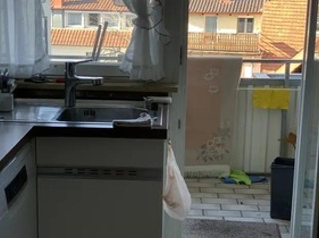 Helle, freundliche 3 Raum Wohnung mit Balkon