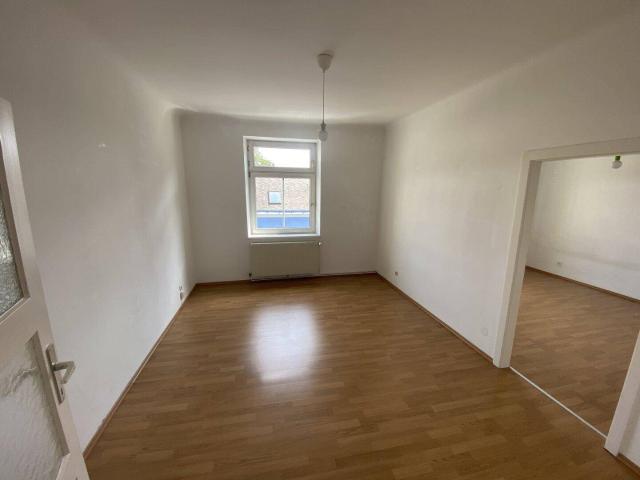 Helle, freundliche 3 Zimmer Wohnung beim Saarplatz mit bester Anbindung ins Zentrum