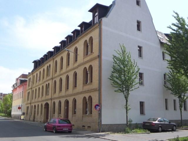 Helle, freundliche 3 Zimmerwohnung mit Laminatfußboden !