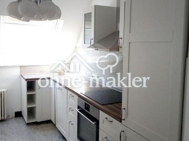 Helle, freundliche Dachgeschoß Wohnung 2 ZKB